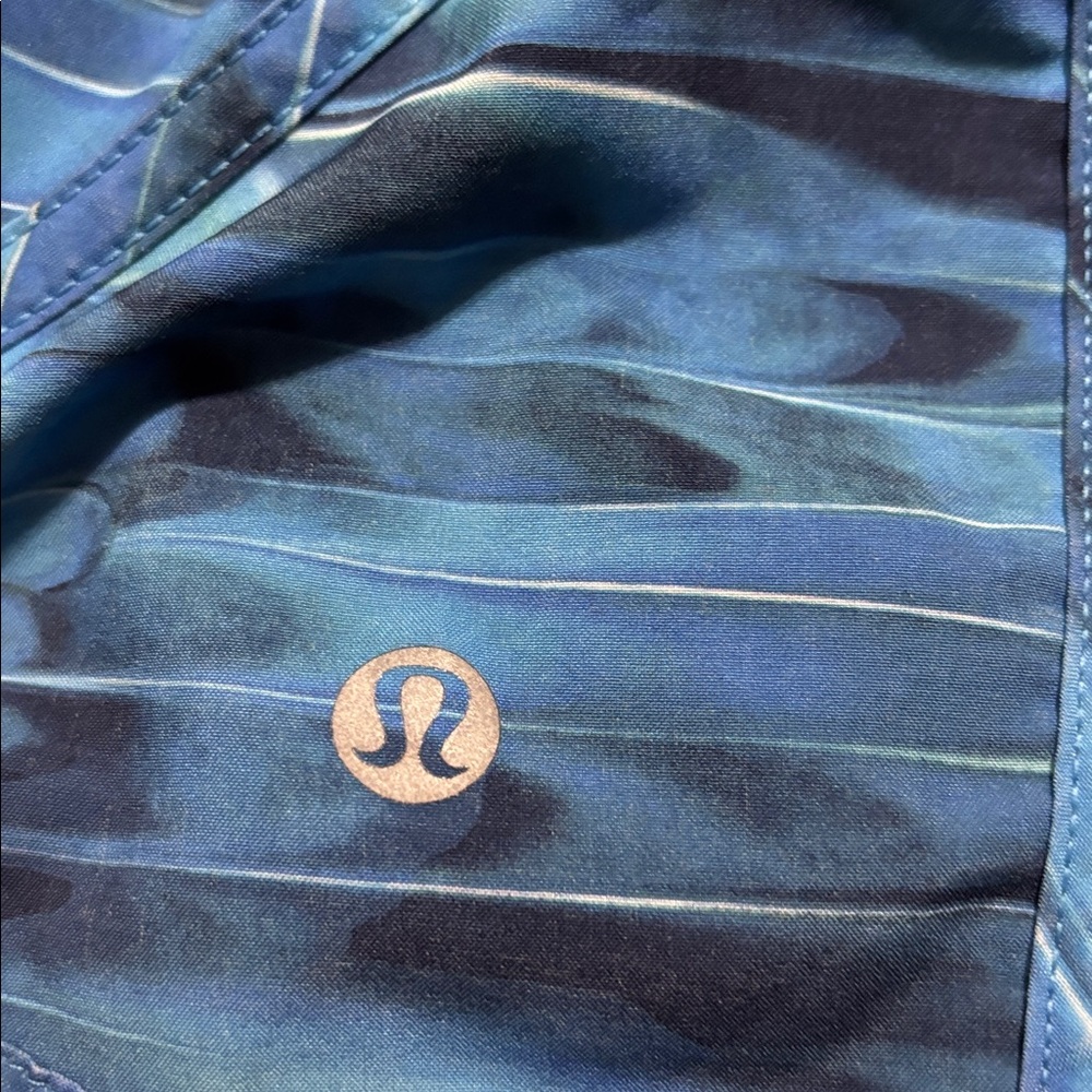 Lululemon Blue Patterned Tracker Shorts - image 8